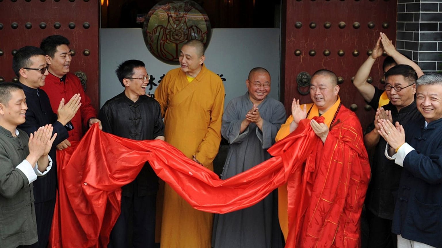 ARCHIVO - Shi Yongxin bbot del Templo Shaolin, asiste a la ceremonia de inauguración de un centro zen urbano, 28 de junio de 2015. 