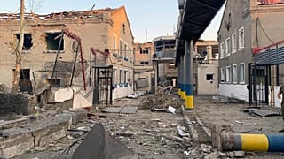 صورة نشرتها هيئة إنفاذ القانون الحكومية في أوكرانيا تظهر سجنًا متضررًا في قرية بيلينكي، في منطقة زابوريجيا، الثلاثاء 29 يوليو/ تموز 2025.