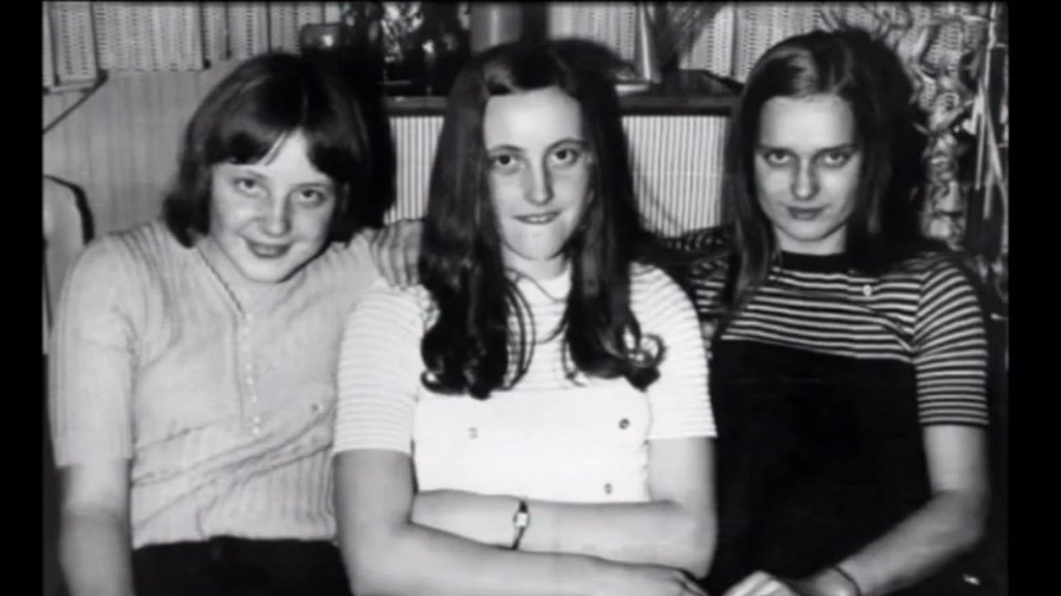 Post on X shares black and white photo, alleging that it shows European leaders as teenagers 
