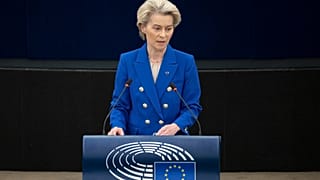 Ursula Von der Leyen évek óta a Pfizergate-vádak kereszttüzében áll.