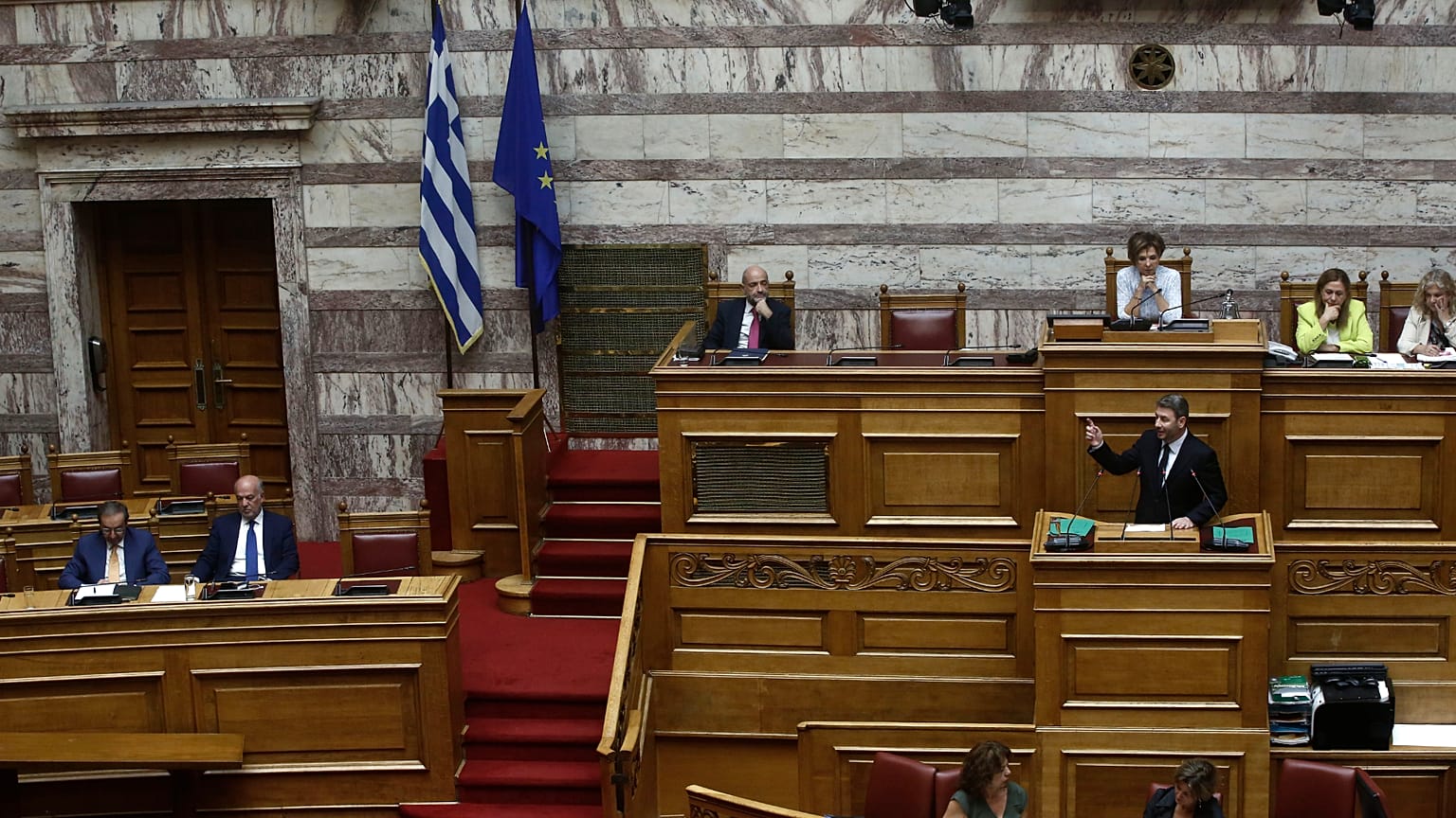 Ο πρόεδρος του ΠΑΣΟΚ-Κινήματος Αλλαγής, Νίκος Ανδρουλάκης , μιλάει στην Ολομέλεια της Βουλής