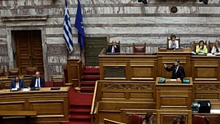 Ο πρόεδρος του ΠΑΣΟΚ-Κινήματος Αλλαγής, Νίκος Ανδρουλάκης , μιλάει στην Ολομέλεια της Βουλής