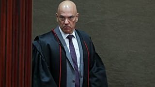  Ο πρόεδρος του Ανώτατου Εκλογοδικείου, υπουργός Alexandre de Moraes φτάνει για να προεδρεύσει της δίκης του πρώην προέδρου Jair Bolsonaro στη Μπραζίλια, Βραζιλία, 29 Ιουνίου 2023