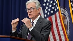 O Presidente da Reserva Federal, Jerome Powell, fala durante uma conferência de imprensa após a reunião do Comité Federal de Mercado Aberto, Washington. 30 de julho de 2025.