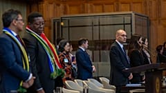 Der oberste Gerichtshof der Vereinten Nationen eröffnete zwei Verhandlungstage in einem von Südafrika angestrengten Verfahren, in dem es darum geht, ob Israel zusätzliche Maßnahmen ergreifen muss, um das Leid in den Kriegsgebieten zu lindern.