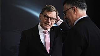 O ministro dos Negócios Estrangeiros de Israel, Gideon Sa'ar, recebe o homólogo alemão, Johann Wadephul, em Jerusalém, 31 de julho de 2025.