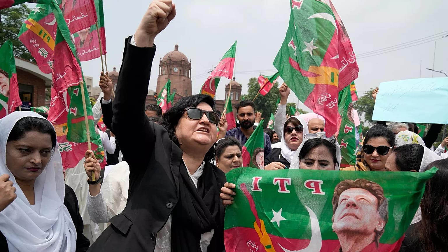 Lawyers, who support Pakistan's former Prime Minister Imran Khan hold a protest against his imprisonment in Lahore, 7 August, 2023