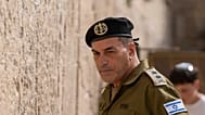 رئيس أركان الجيش الإسرائيلي، الفريق أول إيال زامير، عند حائط المبكى، في القدس، يوم الأربعاء 5 مارس 2025