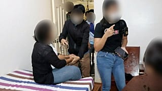 Rendőrségi razzia szexkereskedők ellen (korábbi felvétel)