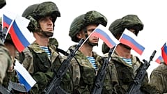Российские военные перед началом учений "Запад-2021", архив