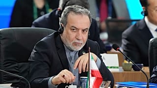 وزير الخارجية الإيراني عباس عراقجي يشارك في القمة السنوية السابعة عشرة لمجموعة بريكس في ريو دي جانيرو، الأحد 6 يوليو/ تموز 2025.