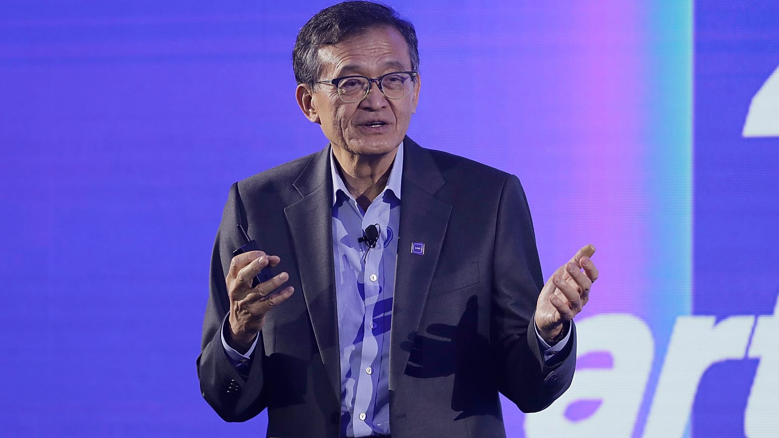 Intel CEO Lip-Bu Tan delivers a speech during the Computex 2025 exhibition in Taipei, Taiwan. 19 May 2025.