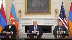 Washington'da ABD Başkanı Donald Trump'ın davetiyle barış anlaşması imzalandı.