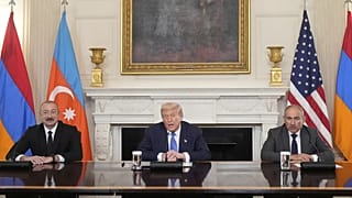 Washington'da ABD Başkanı Donald Trump'ın davetiyle barış anlaşması imzalandı.