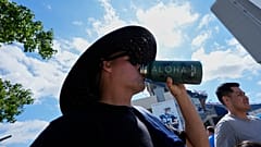 Mantenerse hidratado es fundamental contra el calor