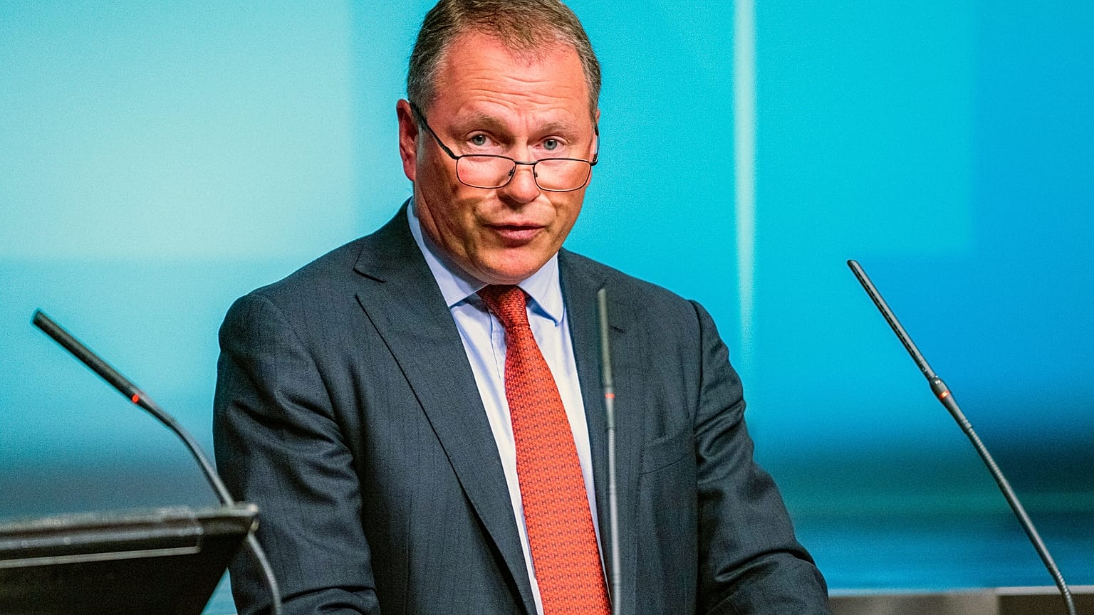 Nicolai Tangen asiste a una conferencia de prensa sobre su acuerdo de empleo como nuevo consejero delegado de Norges Bank Investment Management, en Oslo, Noruega. 28 de mayo de 2020.
