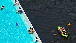 Paddeln an der Spree - anderswo als in Berlin wird es deutlich wärmer