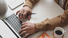 E-postayı hazırlayan kişi.