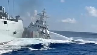 Filipin makamlarının sağladığı bu görselde iki geminin çarpışma anı görülüyor, 11 Ağustos 2025