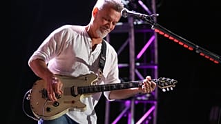 Ο Eddie Van Halen των Van Halen εμφανίζεται στο Irvine Meadows Amphitheatre, 14 Ιουλίου 2015
