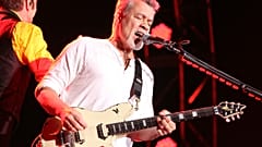 Eddie Van Halen se produit à l'Irvine Meadows Amphitheatre le mardi 14 juillet 2015, à Irvine, en Californie