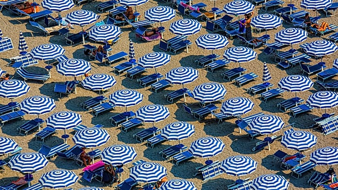 Nel mezzo delle onde di calore abrasite, gli italiani stanno abbandonando le loro amate vacanze sulla spiaggia per le montagne 1 696x392 cmsv2 2685e76e a169 566d 866a 5ef3ee61c71d 9419304