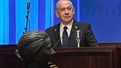 رئيس الوزراء الإسرائيلي بنيامين نتنياهو يتحدث في حفل افتتاح متحف الكنيست في المبنى القديم للبرلمان الإسرائيلي في القدس، الاثنين 11 أغسطس/ آب 2025.
