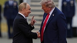 Stretta di mano tra Trump e Putin in Alaska - 15 agosto 2025