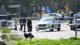 Police on scene outside a mosque after a shooting in Örebro, 15 August, 2025