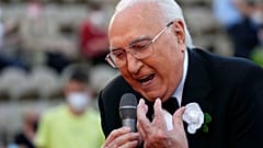 Pippo Baudo durante la registrazione televisiva di un'opera lirica all'Arena di Verona, in Italia, venerdì 25 giugno 2021