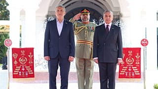 استقبال رسمی نخست وزیر پاکستان از رئیس جمهور ایران