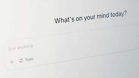 تظهر صفحة الدخول إلى Chat GPT على شاشة حاسوب، يوم الاثنين 4 أغسطس 2025، في شيكاغو.