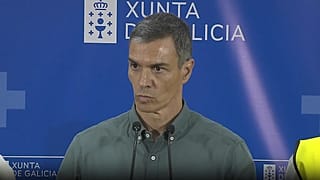 Pedro Sánchez appears after visiting the emergency control centre in Orense. 17/07/2025