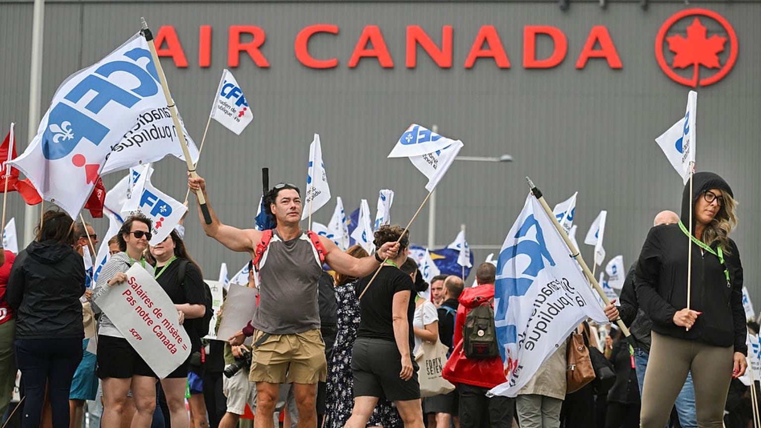 Air Canada Flight Attendants