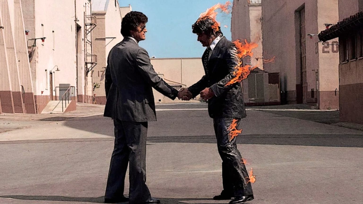 Muore a 88 anni Ronnie Rondell Jr, stuntman di Hollywood e figura iconica del fuoco dei Pink Floyd