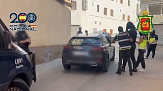 Un momento durante la detención de uno de los terroristas en la localidad lleidetana de Vallfogona de Balaguer, el 18 de agosto de 2025.