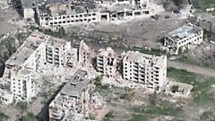  Chasiv Yar, eine ostukrainische Stadt, die von den russischen Streitkräften in eine Geisterstadt verwandelt wurde. 