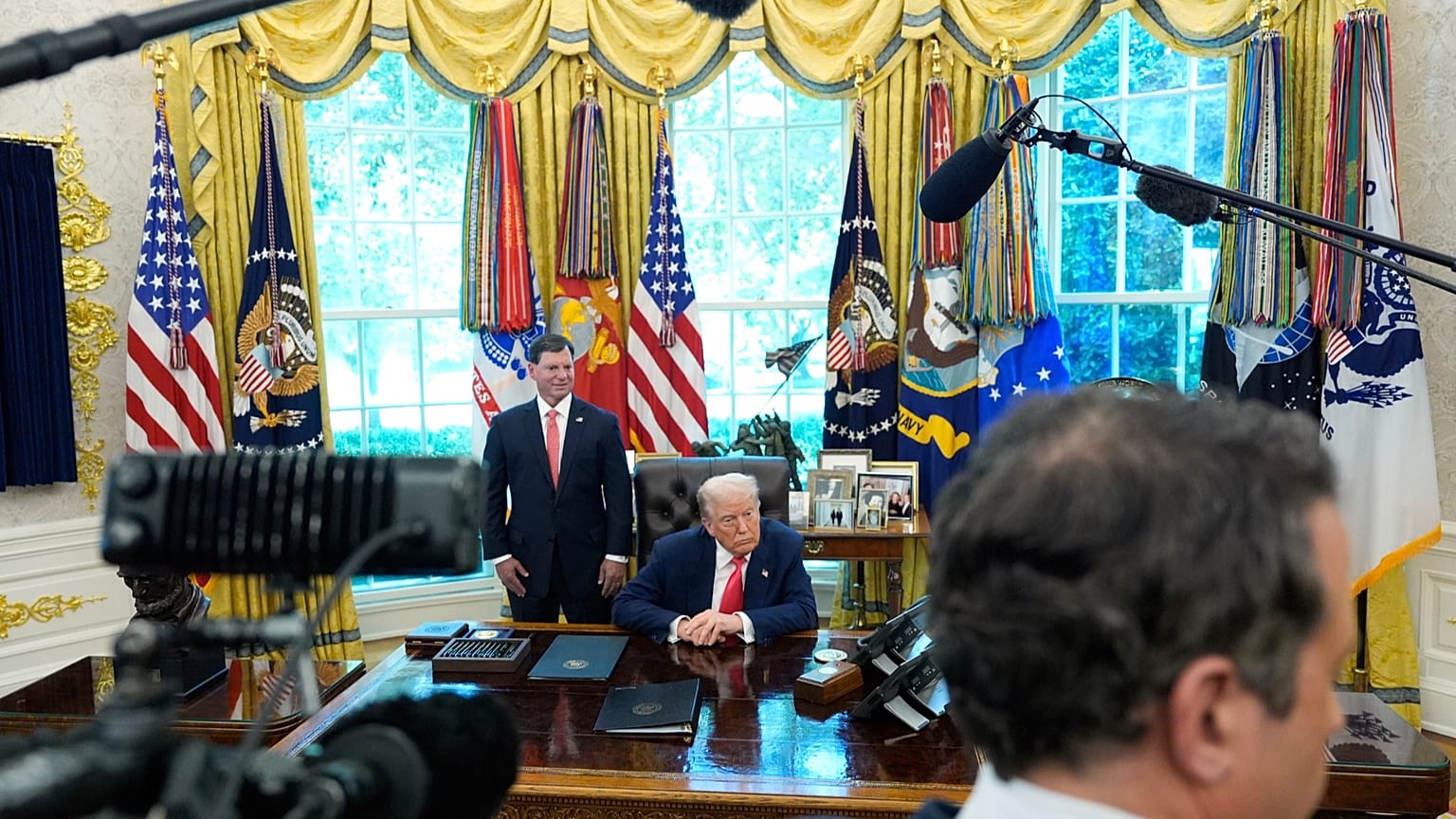 Polska wielką nieobecną podczas spotkania prezydenta Wołodymyra Zełenskiego i europejskiej delegacji z prezydentem Donaldem Trumpem w Białym Domu.