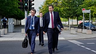Lars Klingbeil erhält vom Koalitionspartner keine Zustimmung für seinen Vorschlag, Steuererhöhungen für Spitzenverdiener einzuführen.