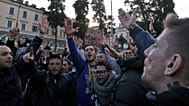 Λίγες χιλιάδες διαδηλωτές συγκεντρώθηκαν στη Ρώμη για να διαμαρτυρηθούν κατά της κυβέρνησης, των φόρων και της ανεργίας το 2013.