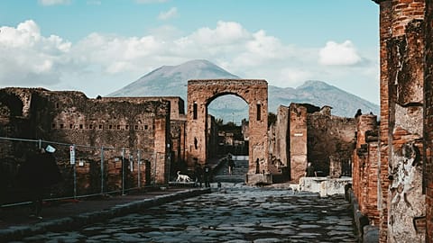 The stolen items were seized and given back to the archaeological park, with the visitor charged for aggravated theft.
