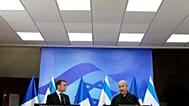 Ο πρόεδρος Εμανουέλ Μακρόν συνοδευόμενος από τον ισραηλινό πρωθυπουργό Μπενιαμίν Νετανιάχου σε συνέντευξη Τύπου στην Ιερουσαλήμ, Ισραήλ, στις 24 Οκτωβρίου 2023.