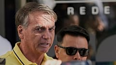 Brasiliens ehemaliger Präsident Jair Bolsonaro kommt im Krankenhaus in Brasília an, 16. August 2025