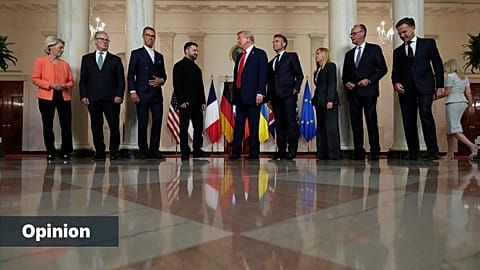 Családi fotó az Ukrajnáról szóló többoldalú tárgyalások előtt Washingtonban, 2025. augusztus 18-án.