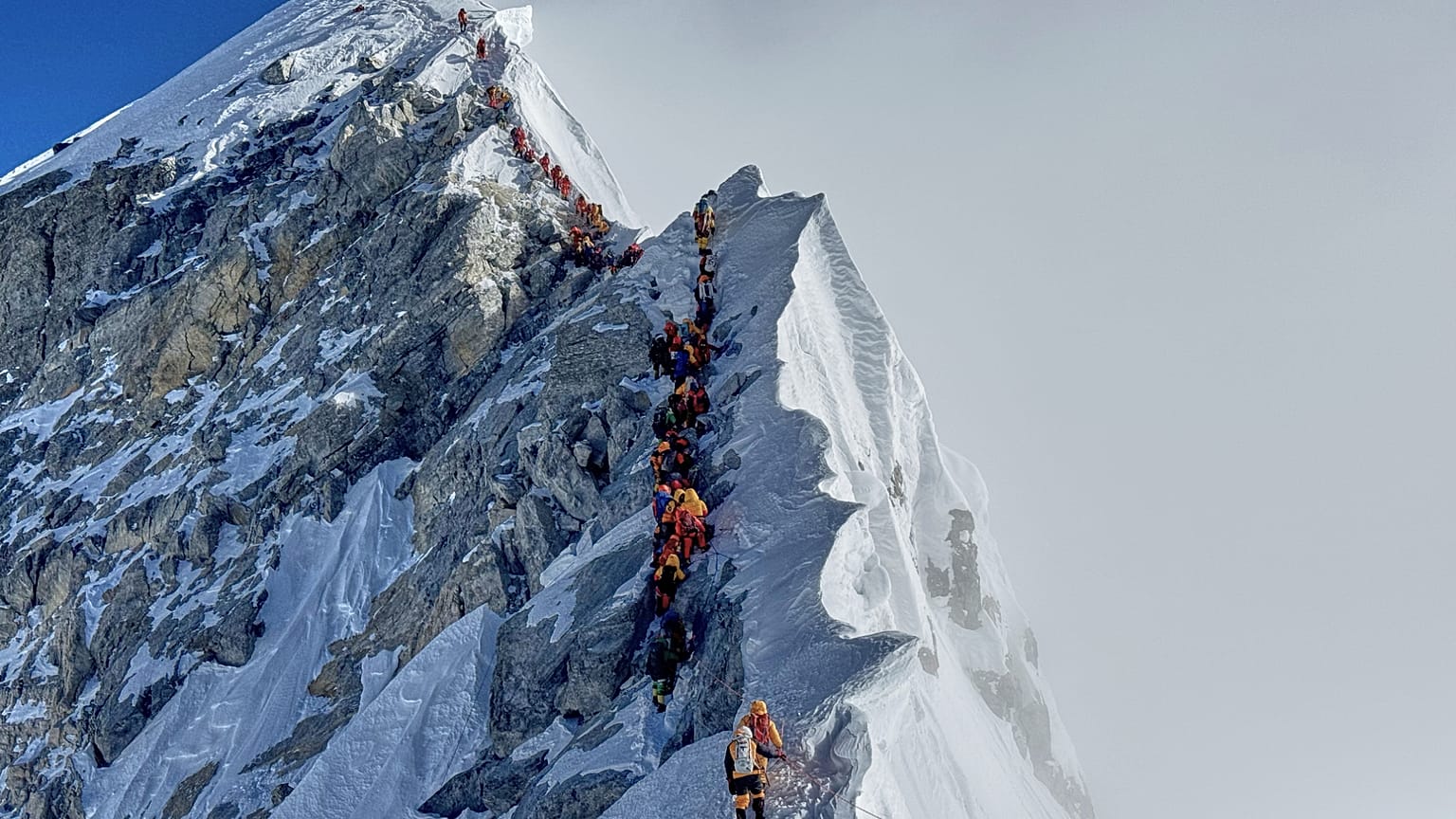 Alpinisti in quota (Kunga Sherpa)