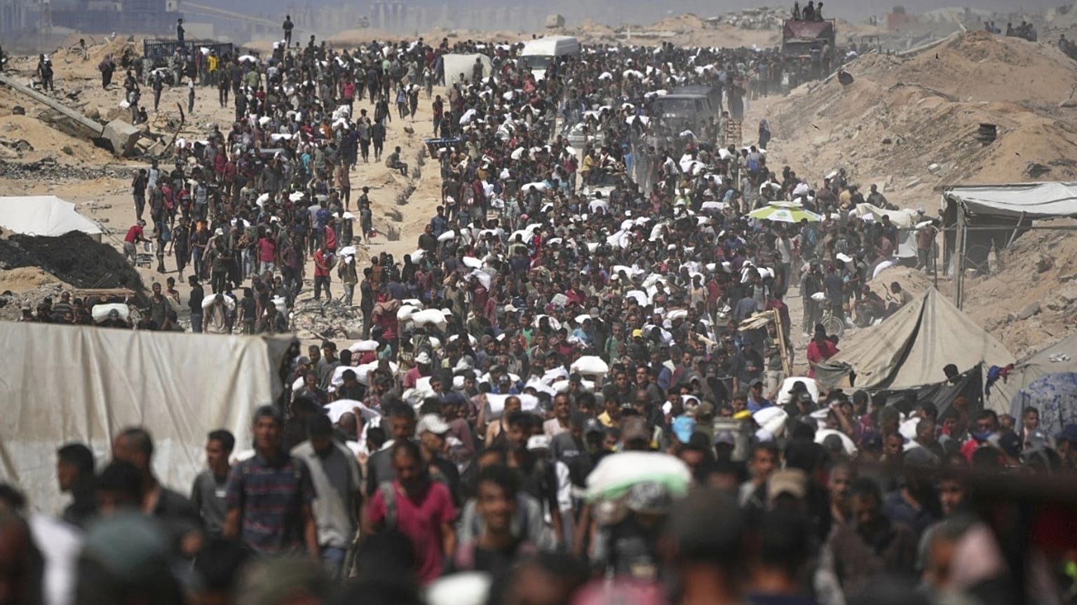 نزوح الفلسطينيين داخل قطاع غزة