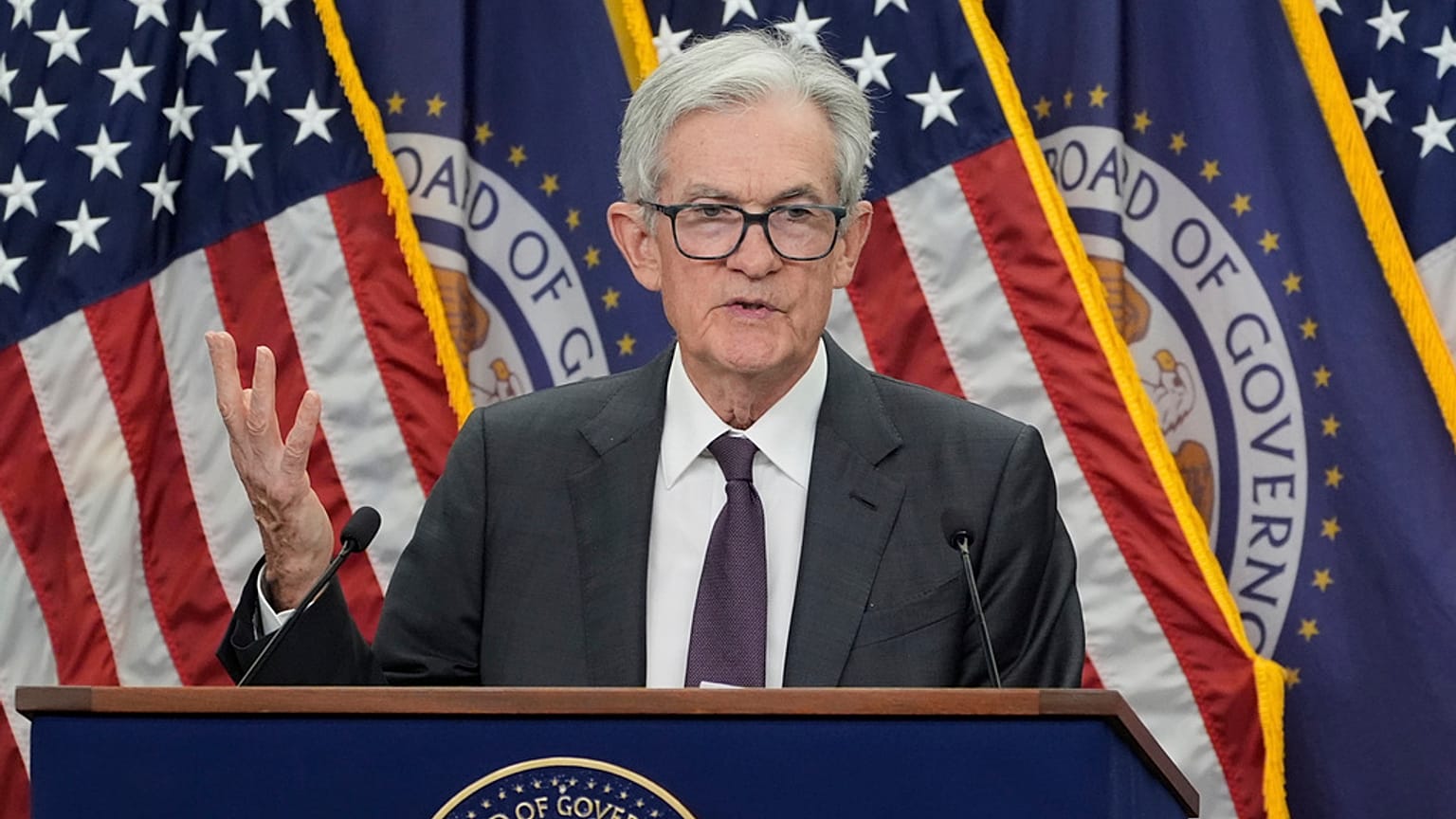 Il presidente della Federal Reserve, Jerome Powell, parla durante una conferenza stampa dopo la riunione del Federal Open Market Committee, mercoledì 30 luglio 2025.