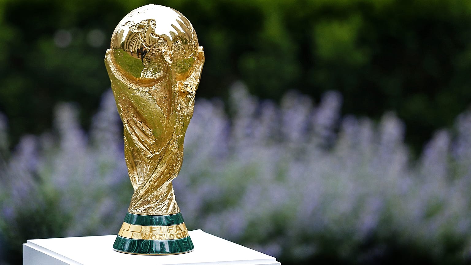 كأس الفيفا قبل مؤتمر صحفي لكأس العالم 2026