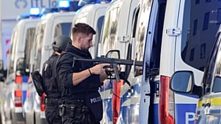 Menden tirador en libertad - la policía publica una foto