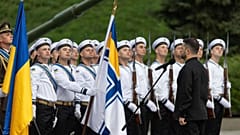 Volodimir Zelenszkij ukrán elnök a nemzeti lobogó napja alkalmából rendezett ünnepségen Kijevben, Ukrajna, 2025. augusztus 23., szombat.